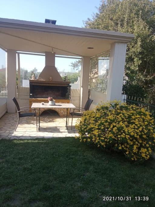 Διαμέρισμα Μεντησ Igoumenitsa Exterior photo